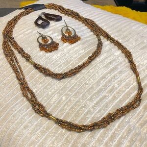 ☀️ NWT Beaded Double Strand Necklace with Two Pairs of Earrings